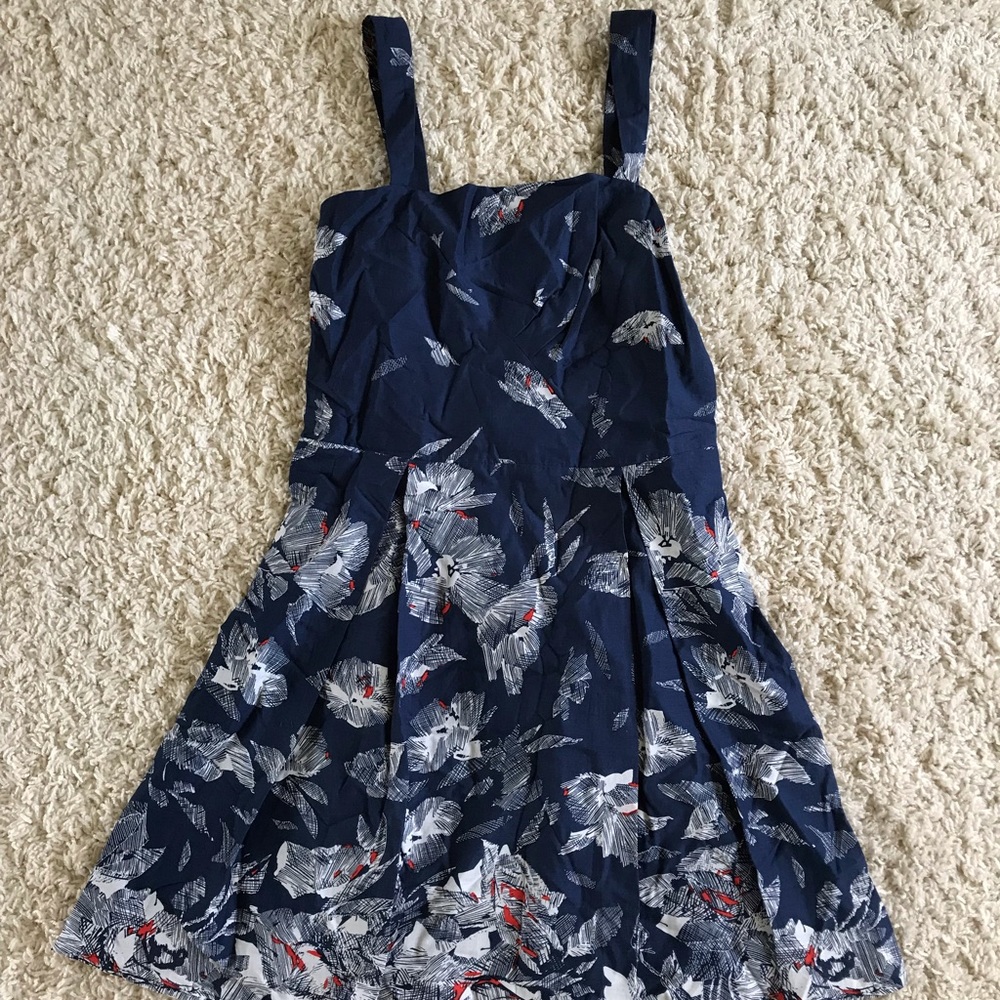 Lavand Blue Dress. Size medium. NWT